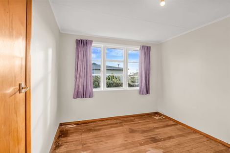 Photo of property in 55 Wilson Street, Waverley, 4510