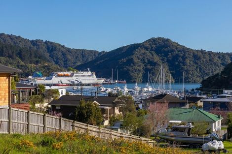 Photo of property in 12a Russell Street, Picton, 7220