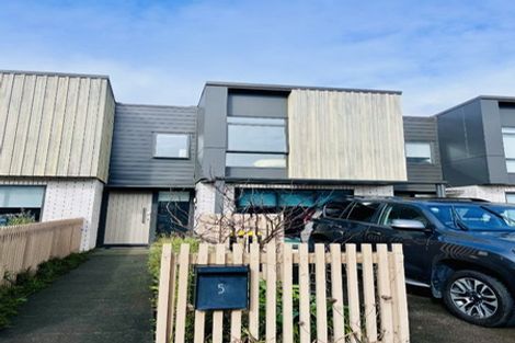Photo of property in 5 Te One Place, Belmont, Auckland, 0622