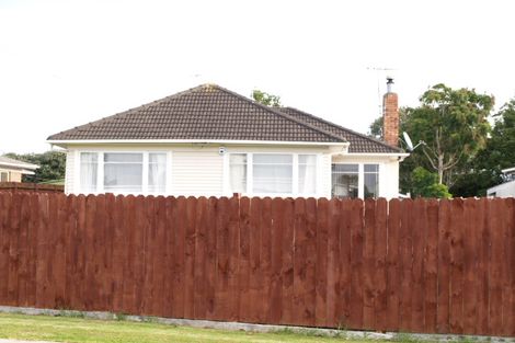 Photo of property in 56 Hallberry Road, Mangere East, Auckland, 2024