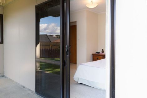 Photo of property in 27a Shackle Lane, Whitby, Porirua, 5024