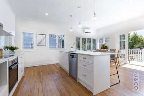 Photo of property in 10 Princes Street, Riverhead, 0820