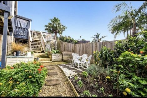 Photo of property in 54 Powells Road, Cable Bay, 0420
