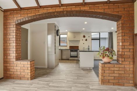 Photo of property in 11 Lowestoft Street, Balclutha, 9230