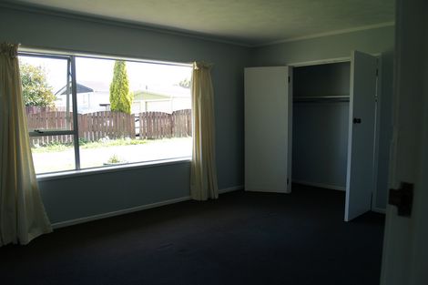 Photo of property in 1/29 Garelja Road, Henderson, Auckland, 0612