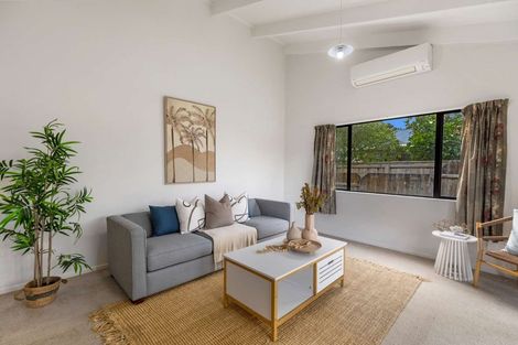 Photo of property in 9 Cousins Avenue East, Foxton Beach, Foxton, 4815