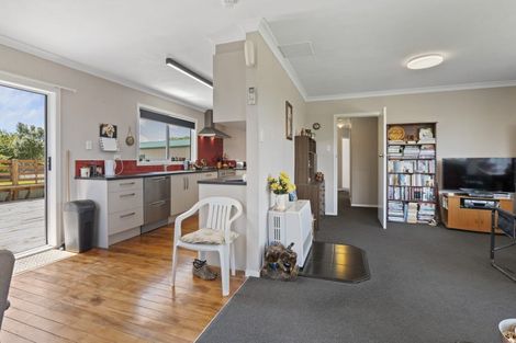 Photo of property in 70 Cordelia Street, Stratford, 4332