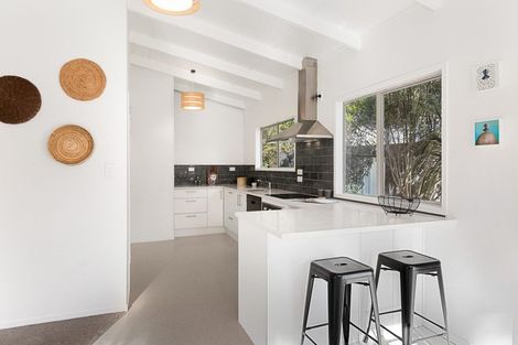 Photo of property in 107 Konini Road, Titirangi, Auckland, 0604