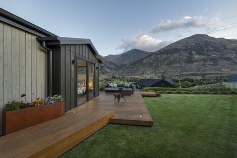 Photo of property in 9 Clover Lane, Lake Hayes, Queenstown, 9304