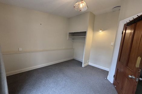 Photo of property in 43 Roxburgh Street, Mount Victoria, Wellington, 6011
