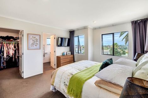 Photo of property in 15 San Carlo Court, Henderson, Auckland, 0612
