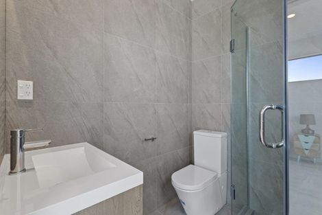 Photo of property in 36 Waihou Crescent, Albany Heights, Auckland, 0632