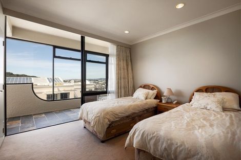 Photo of property in 21 Maunganui Road, Mount Maunganui, 3116