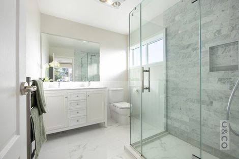 Photo of property in 11 Kahika Grove, Huapai, Kumeu, 0810