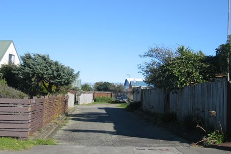 Photo of property in 4 Norfolk Crescent, Otaki Beach, Otaki, 5512