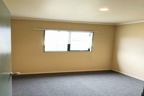 Photo of property in 39 Makora Road, Massey, Auckland, 0614