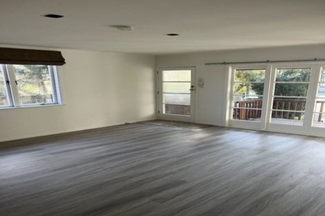 Photo of property in 20 Chilcott Road, Henderson, Auckland, 0612