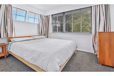 Photo of property in 5 Hawkswood Place, Avonhead, Christchurch, 8042