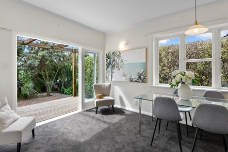 Photo of property in 350 Riverlaw Terrace, Saint Martins, Christchurch, 8022