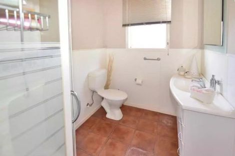 Photo of property in 120 Chamberlain Road, Massey, Auckland, 0614