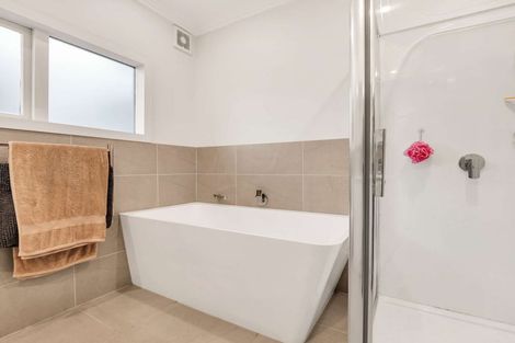 Photo of property in 247a Hill Road, The Gardens, Auckland, 2105