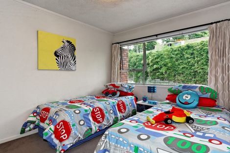 Photo of property in 55a/2 West Lynn Road, Titirangi, Auckland, 0604