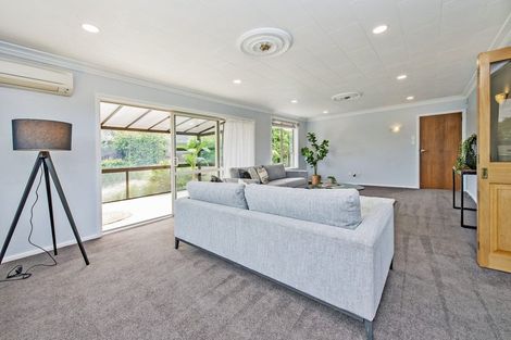 Photo of property in 10 Radbrook Street, Avonhead, Christchurch, 8042