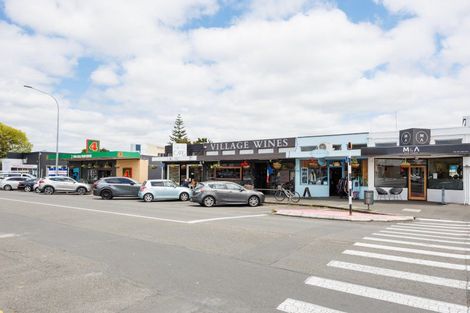 Photo of property in 5 Montgomery Terrace, Hokowhitu, Palmerston North, 4410