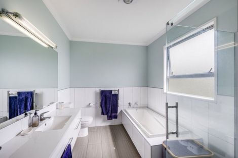 Photo of property in 154b Avondale Road, Greenmeadows, Napier, 4112