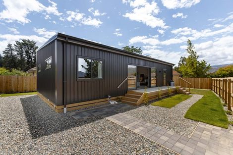 Photo of property in 142 Waenga Drive, Cromwell, 9310