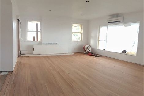 Photo of property in 31 Clifford Road, Johnsonville, Wellington, 6037