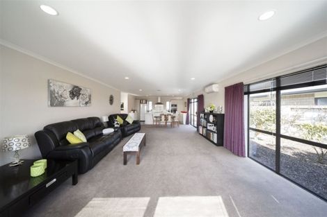 Photo of property in 11 Reremoana Close, Hawera, 4610