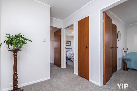 Photo of property in 10 Te Kiteroa Grove, Churton Park, Wellington, 6037