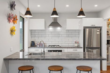 Photo of property in 33 Cressy Place, Darfield, 7510