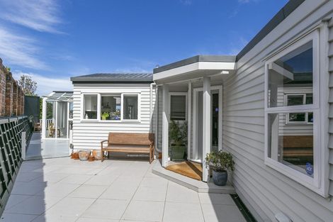 Photo of property in 8 Nadia Grove, Khandallah, Wellington, 6035
