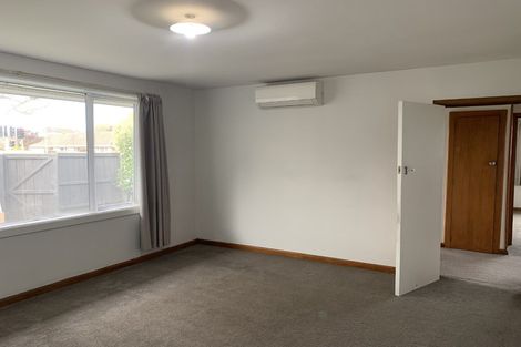 Photo of property in 105 Memorial Avenue, Burnside, Christchurch, 8053
