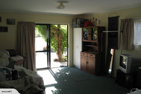 Photo of property in 17r Beech Court, Welcome Bay, Tauranga, 3175