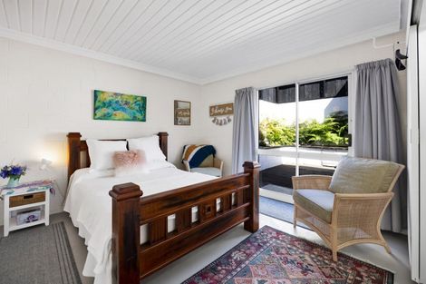 Photo of property in 31 Whakapaki Street, Urenui, 4375