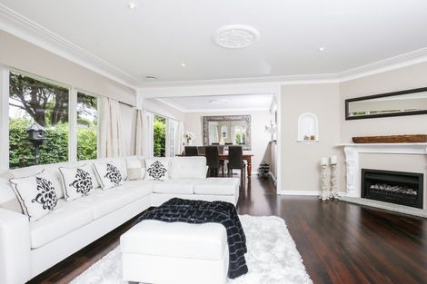 Photo of property in 559 South Titirangi Road, Titirangi, Auckland, 0604