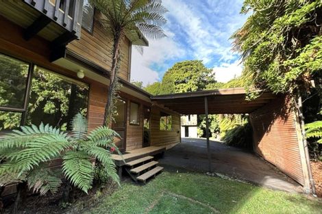 Photo of property in 24 Manu Grove, Waikanae, 5036