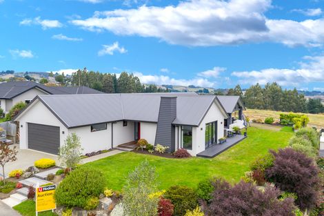 Photo of property in 64 Severn Street, Island Bay, Wellington, 6023