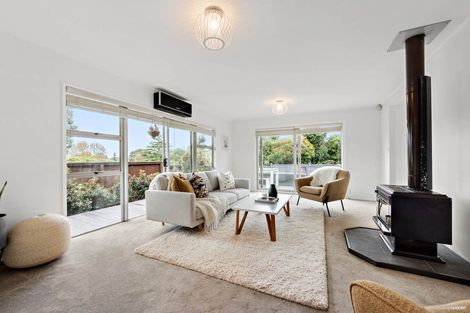 Photo of property in 17 Taioma Crescent, Te Atatu Peninsula, Auckland, 0610