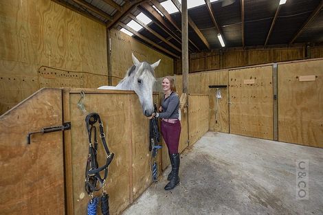 Photo of property in 17 Deacon Road, Riverhead, Kumeu, 0892