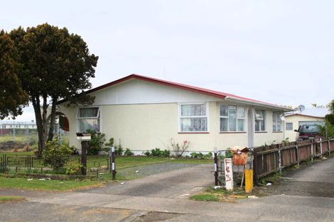 Photo of property in 13 Jury Place, Favona, Auckland, 2024