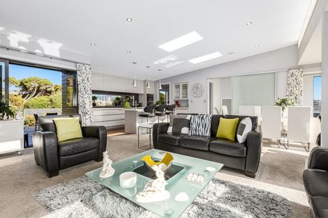 Photo of property in 6 The Fjord, Aotea, Porirua, 5024