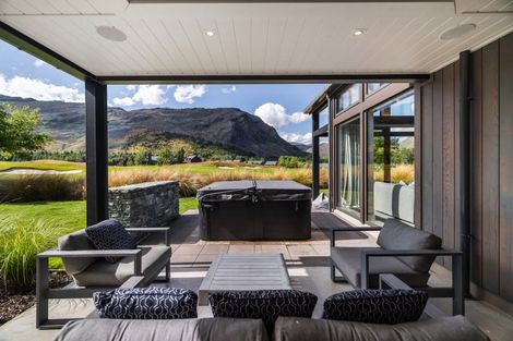 Photo of property in Millbrook Resort, 4 Dalgleish Lane, Arrowtown, 9371