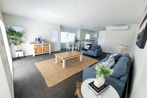 Photo of property in 702 Murdoch Road East, Akina, Hastings, 4122