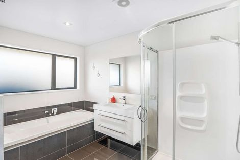 Photo of property in 10 Te Whariki Street, Marshland, Christchurch, 8083