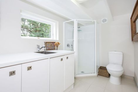 Photo of property in 559 South Titirangi Road, Titirangi, Auckland, 0604