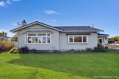 Photo of property in 61 Barraud Street, Dannevirke, 4930